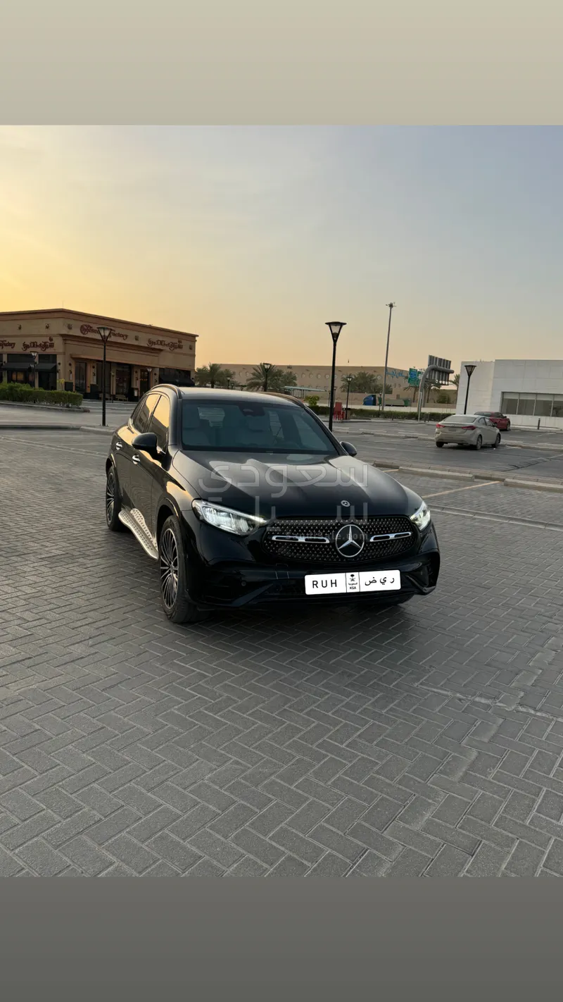 2023 Mercedes-Benz GLC 200