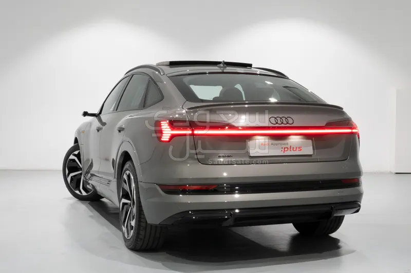 2024 Audi e-tron Sportback S line 55 quattro