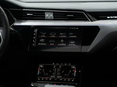 2024 Audi e-tron Sportback S line 55 quattro