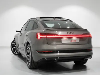 2024 Audi e-tron Sportback S line 55 quattro
