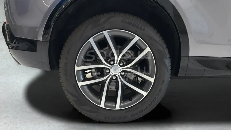 2025 Land Rover Discovery Sport