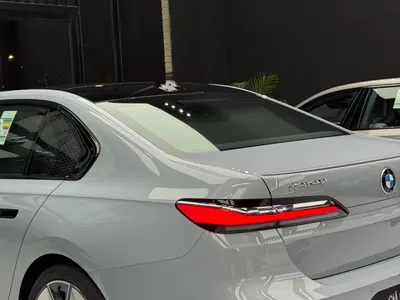 2025 BMW 7 Series 735Li Individual