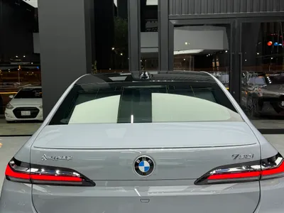 2025 BMW 7 Series 735Li Individual