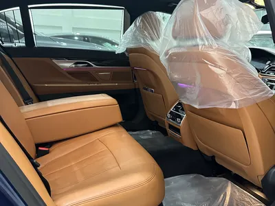 2021 بي ام دبليو الفئة السابعة 730 إل أي