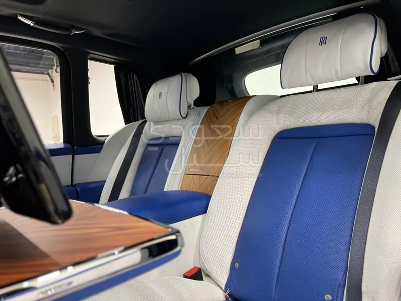 2019 Rolls-Royce Cullinan Silver Badge