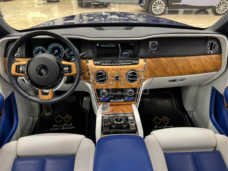 2019 Rolls-Royce Cullinan Silver Badge