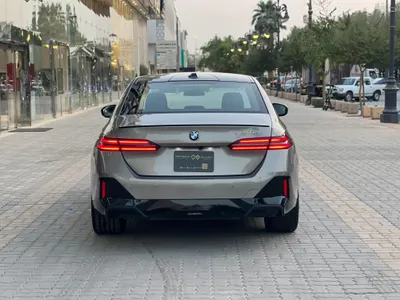 2025 BMW 5 Series 520i Mkit