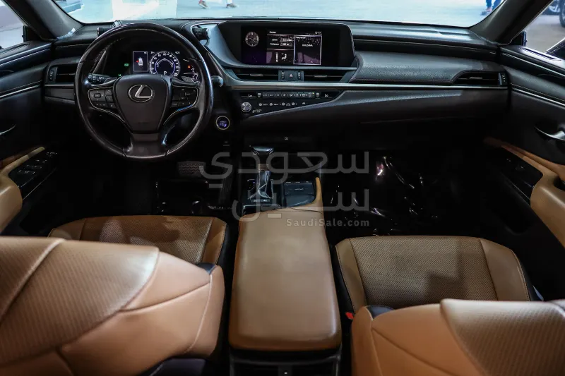 2021 Lexus ES 300H