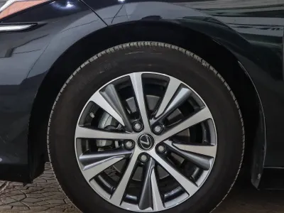 2021 Lexus ES 300H