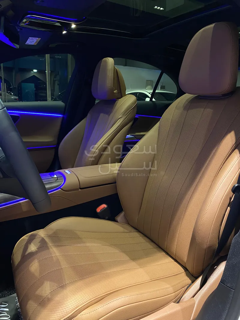 2024 Mercedes-Benz E 300