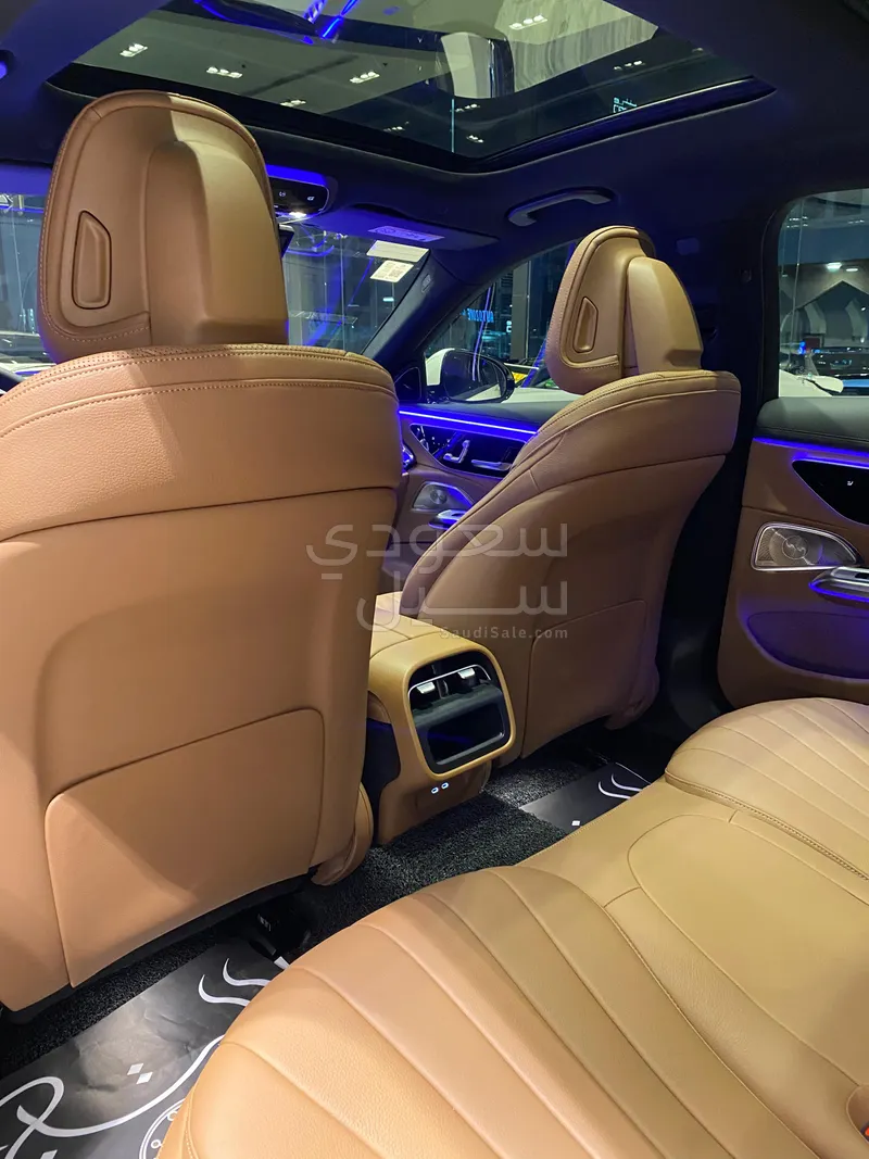 2024 Mercedes-Benz E 300