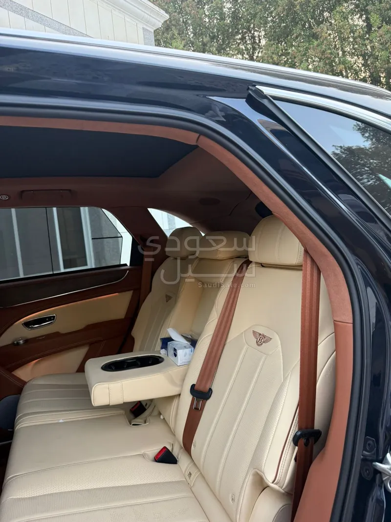 2024 Bentley Bentayga