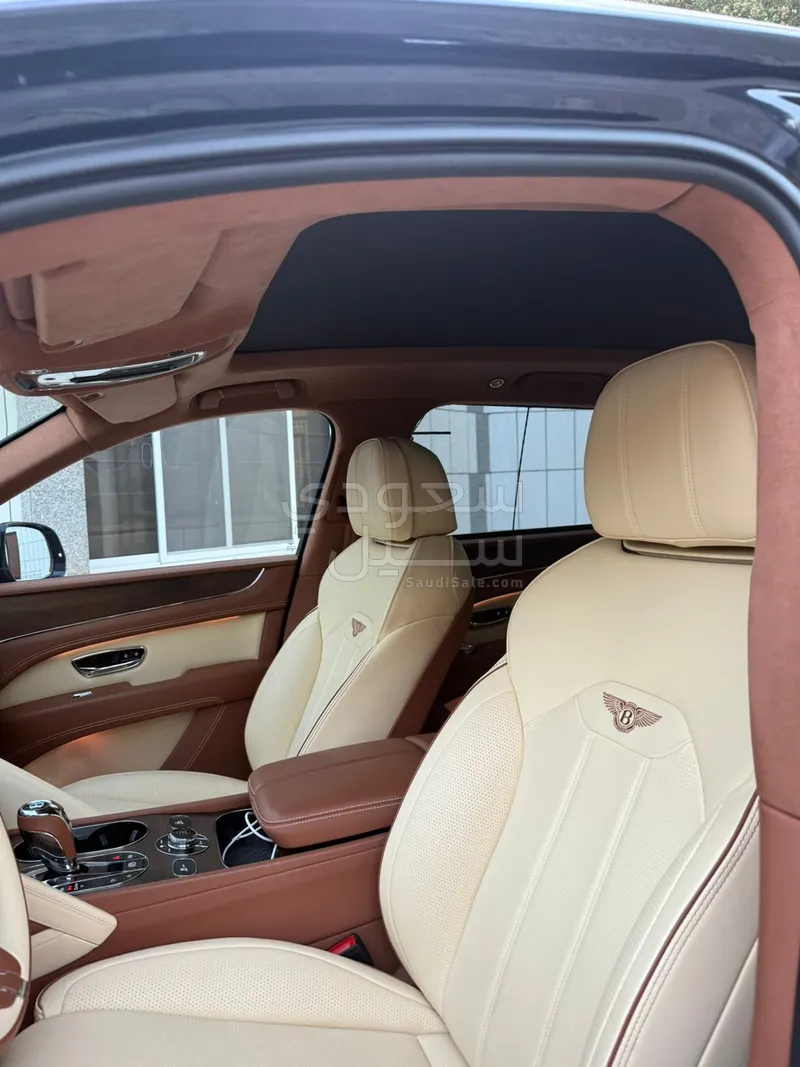 2024 Bentley Bentayga