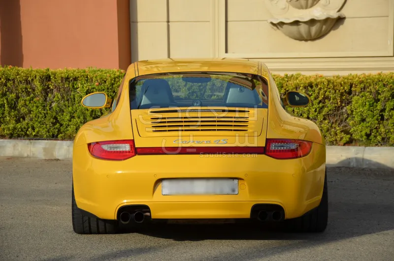 2011 بورش 911 كاريرا 4 اس