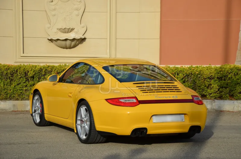 2011 بورش 911 كاريرا 4 اس