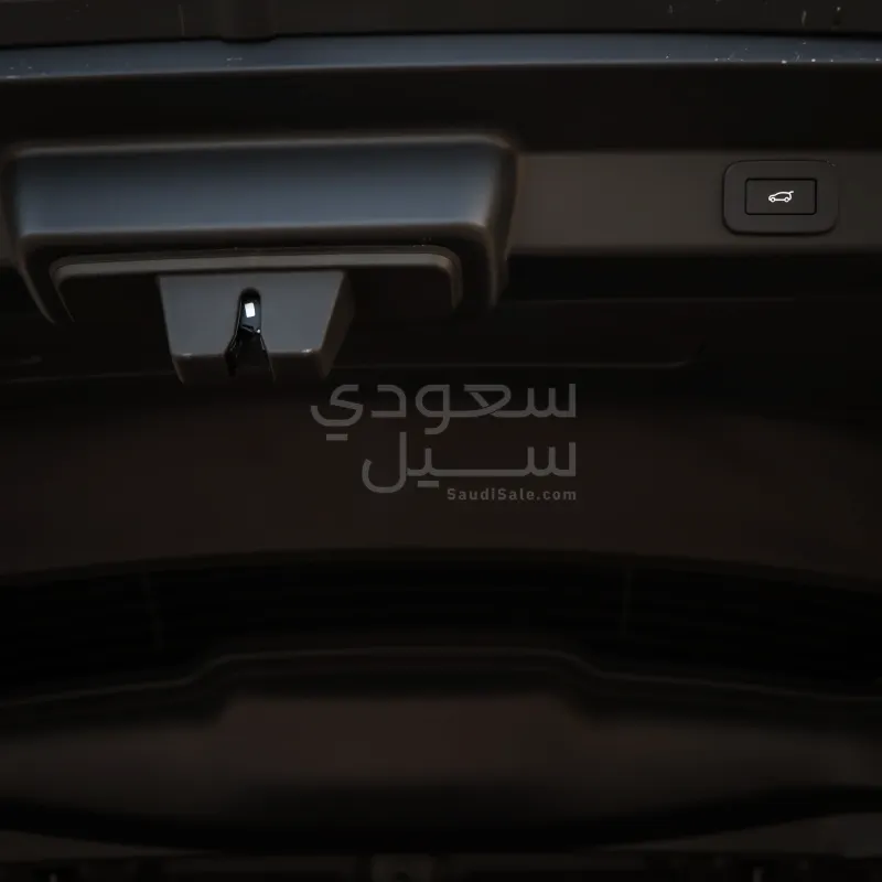 2024 لاند روفر رينج روفر سبورت اس اي