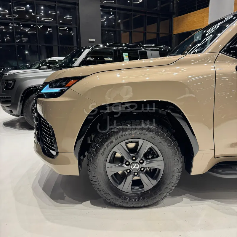 2025 Lexus LX 600