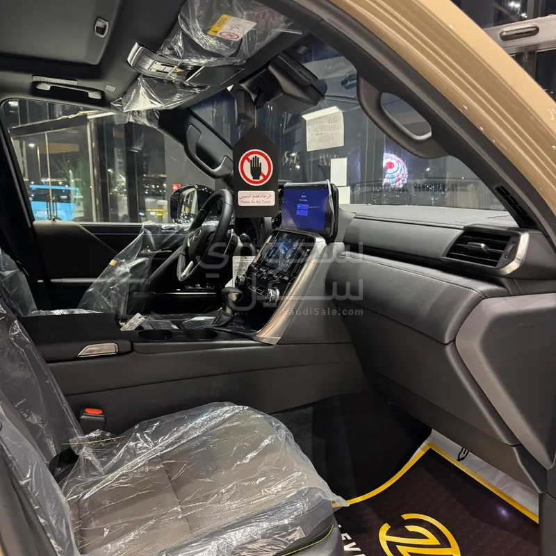 2025 Lexus LX 600