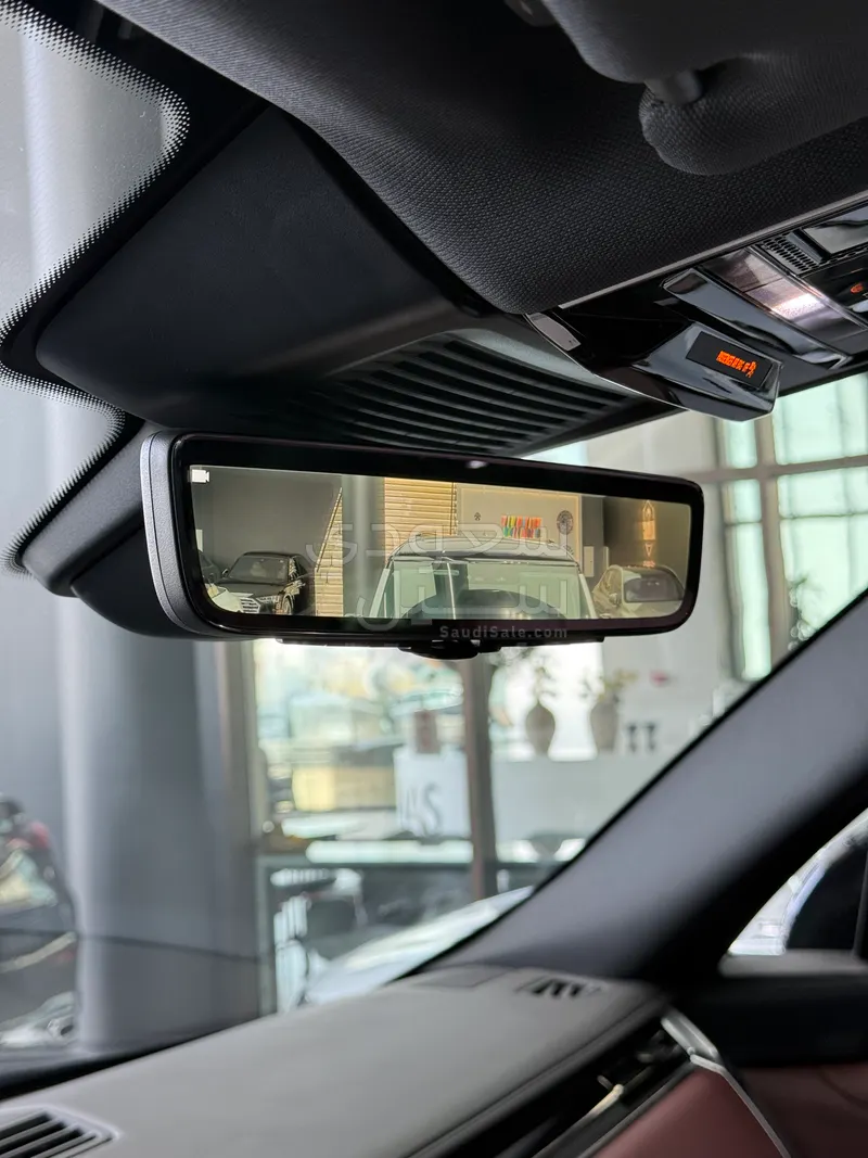 2025 Land Rover Range Rover HSE