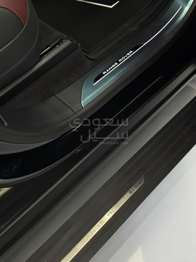 2025 Land Rover Range Rover Sport HSE