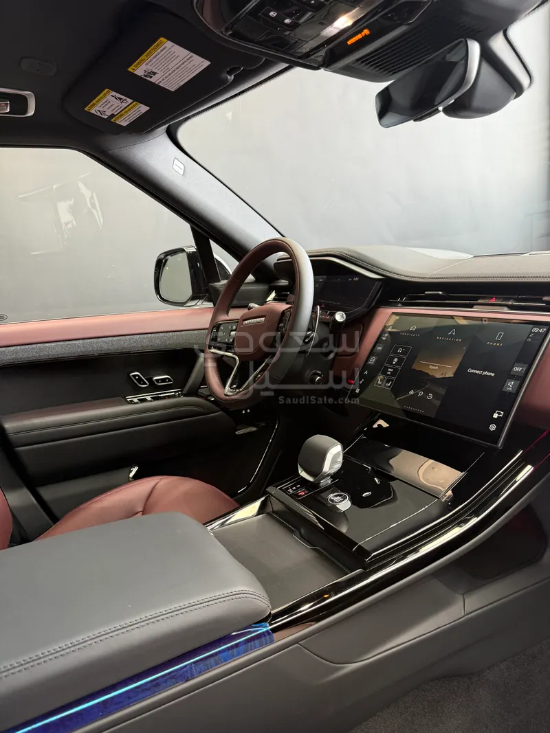 2025 Land Rover Range Rover Sport HSE