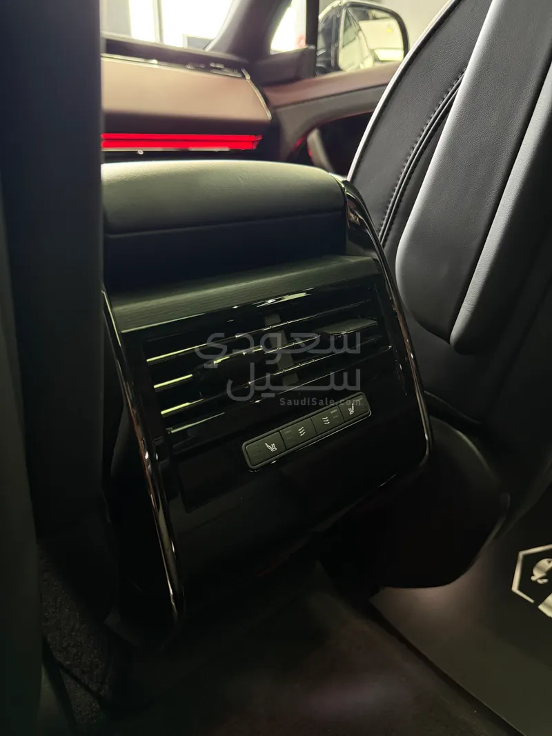 2025 Land Rover Range Rover Sport HSE
