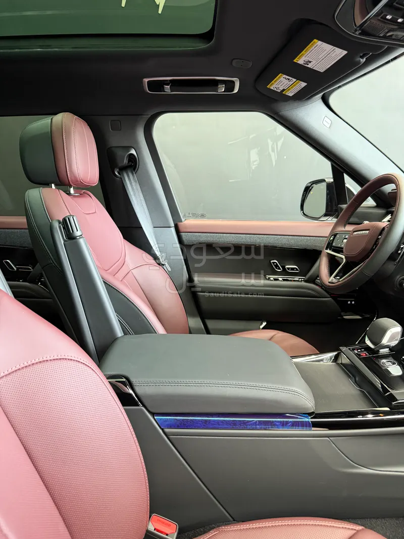 2025 Land Rover Range Rover Sport HSE