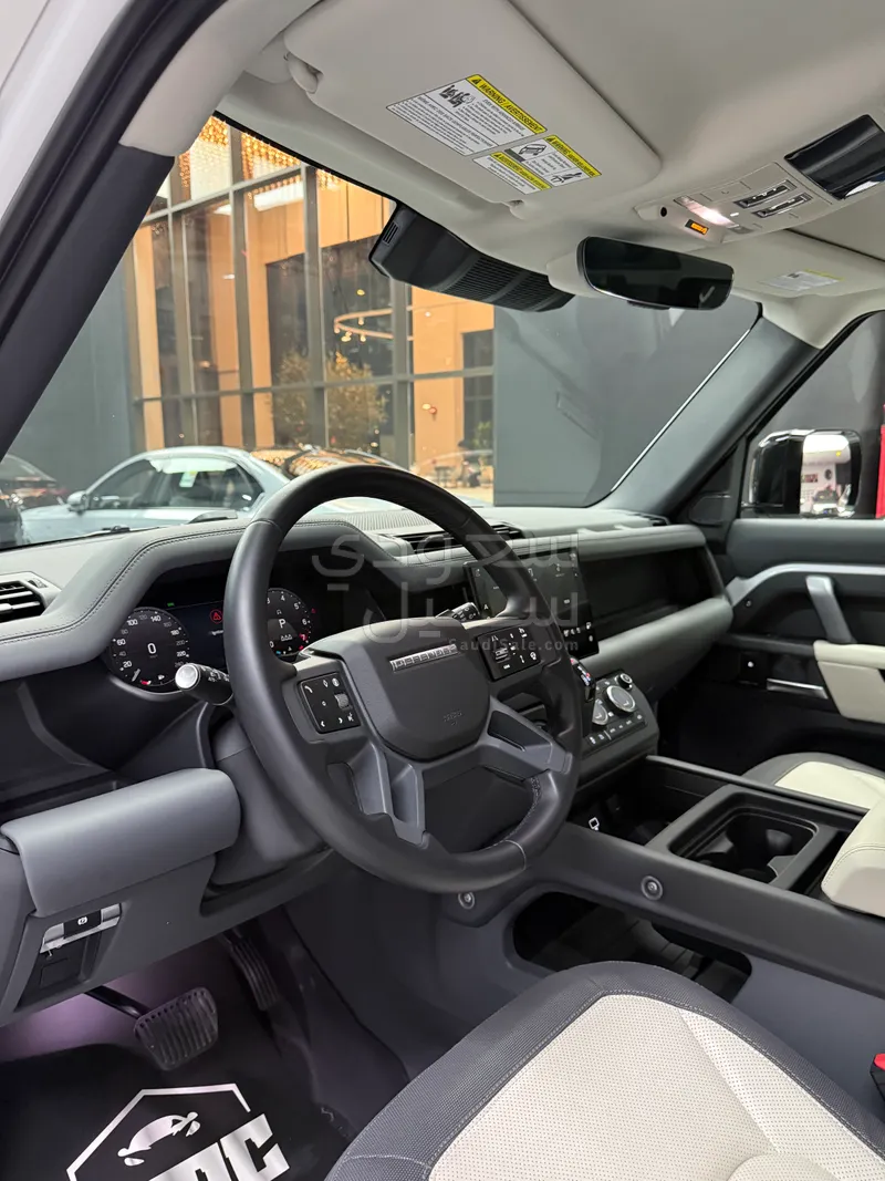 2024 Land Rover Defender 110