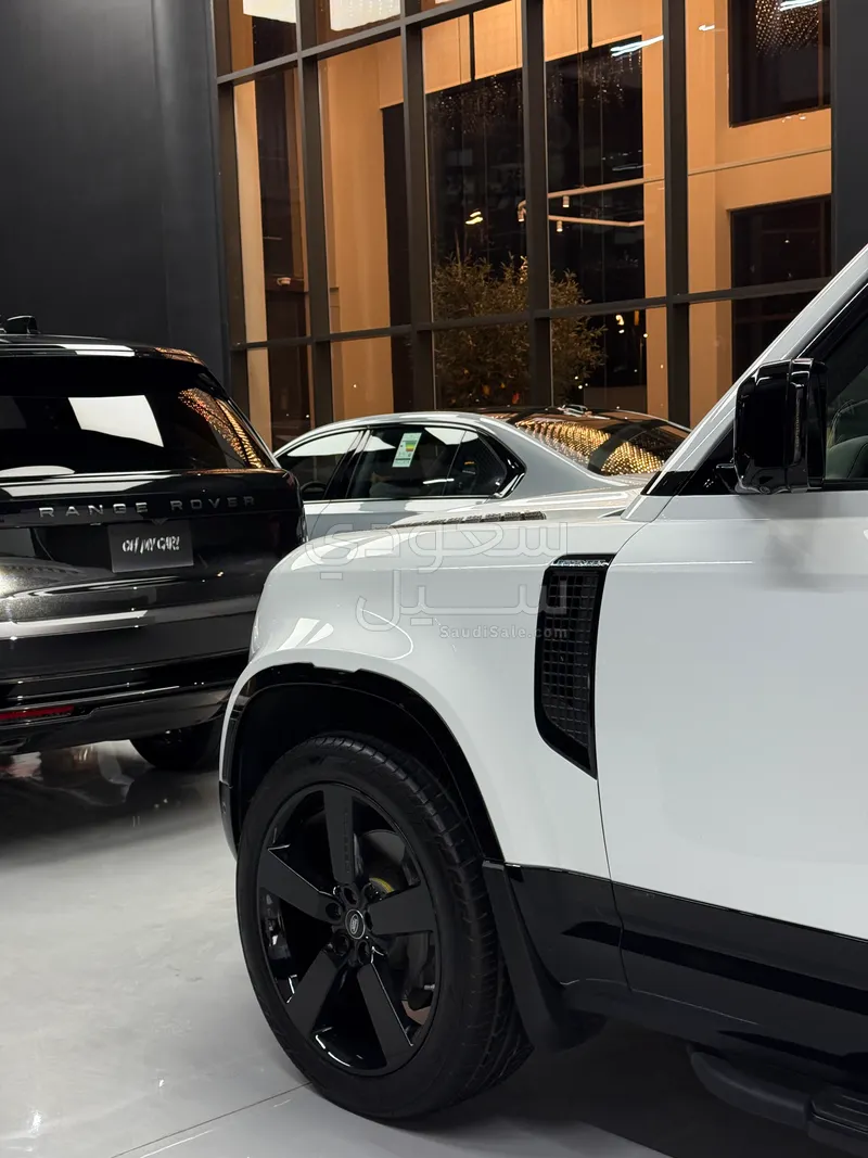 2024 Land Rover Defender 110