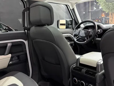 2024 Land Rover Defender 110