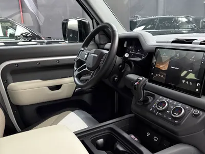 2024 Land Rover Defender 110