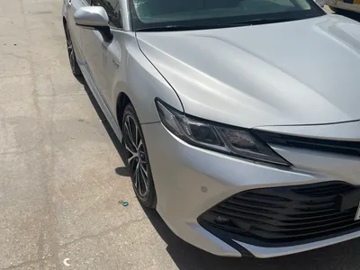 2019 تويوتا كامري جي ال اي