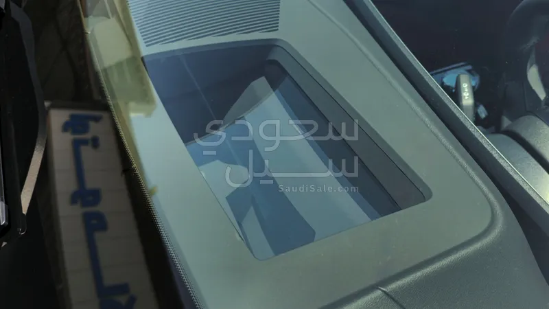 2025 بي ام دبليو الفئة الخامسة 520 أي إم كت