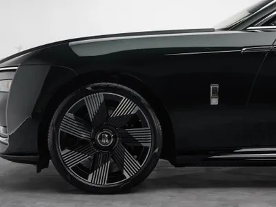 2025 Rolls-Royce Spectre
