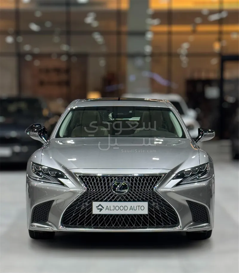 2018 لكزس إل إس 350