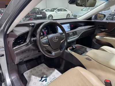 2018 لكزس إل إس 350