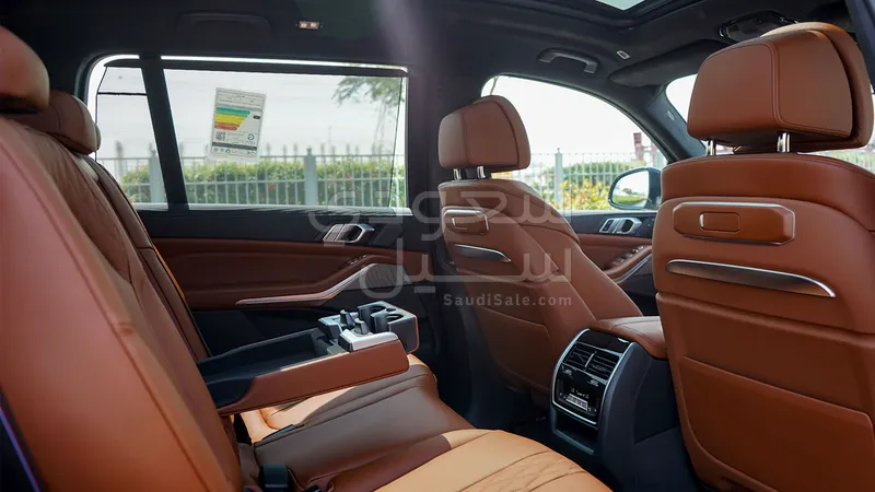 2025 بي ام دبليو الفئة اكس 7