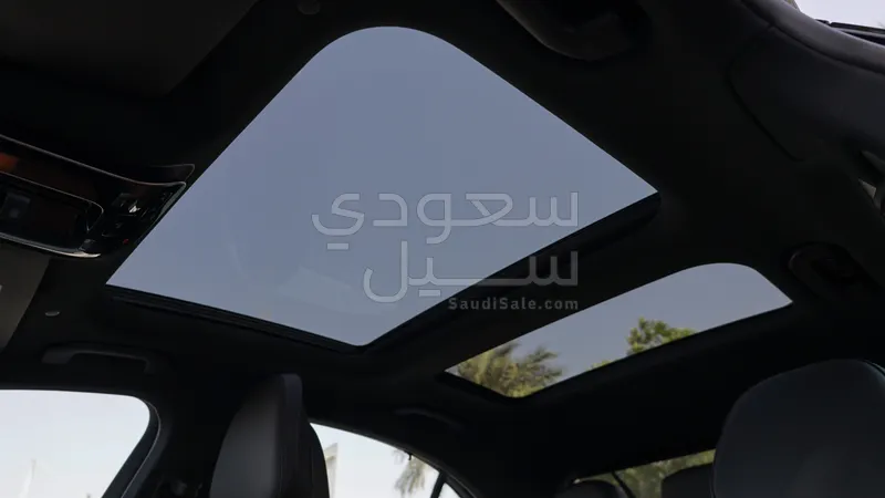 2025 مرسيدس - بنز سي 200 أي إم جي