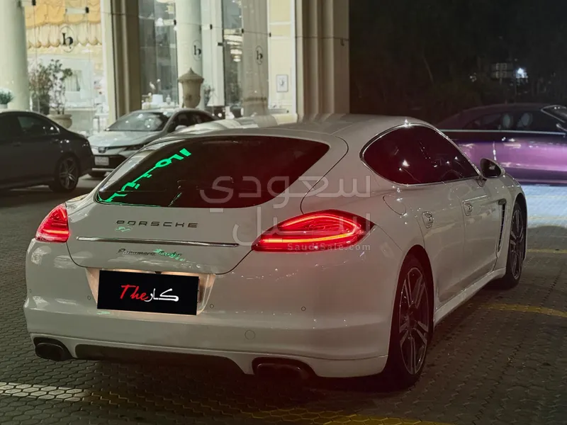 2010 Porsche Panamera Turbo