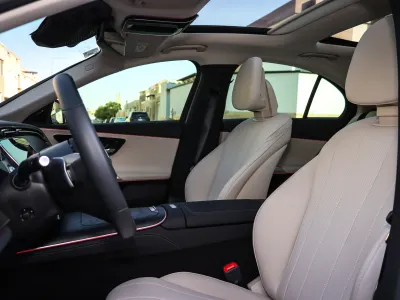 2024 Mercedes-Benz E 200