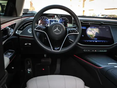 2024 Mercedes-Benz E 200