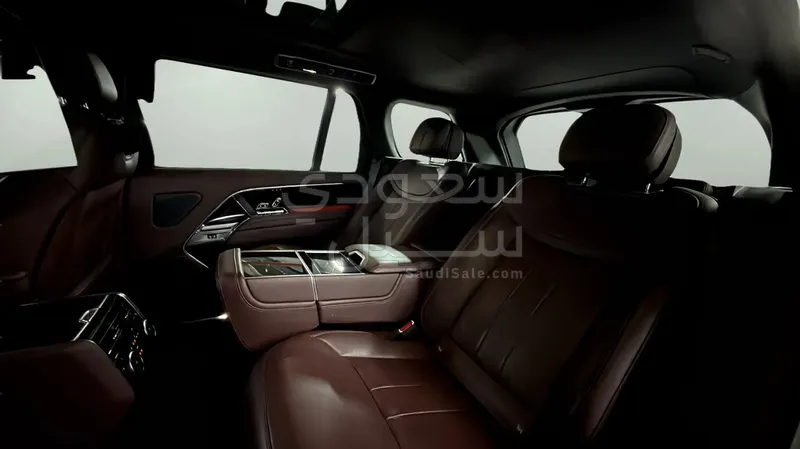 2023 لاند روفر رينج روفر اوتوبيوغرافي