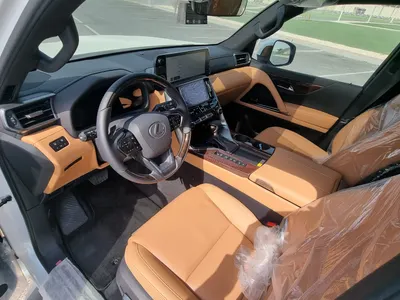 2025 لكزس إل إكس 600