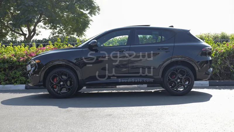 2024 Alfa Romeo Stelvio Super