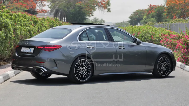2025 Mercedes-Benz C 200 AMG