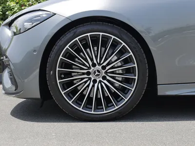 2025 Mercedes-Benz C 200 AMG