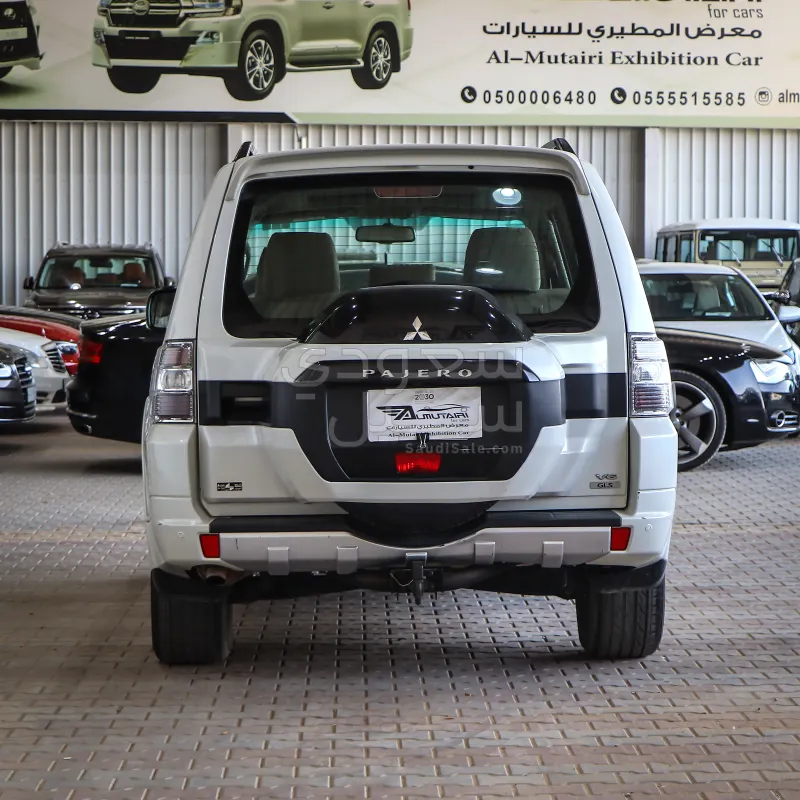 2017 Mitsubishi Pajero
