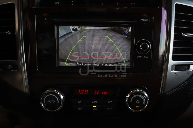 2017 Mitsubishi Pajero
