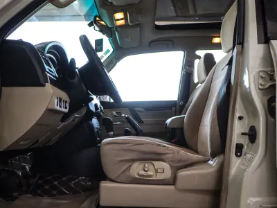 2017 Mitsubishi Pajero