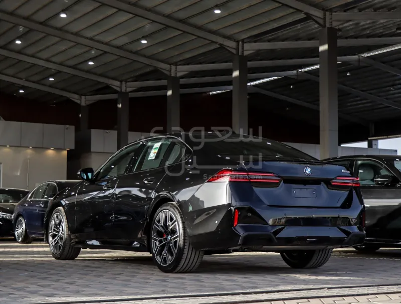2026 BMW 5 Series 520i